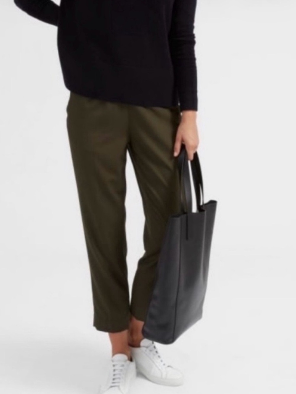 Everlane The Italian Weave 100% wool olive green pull on pants size 8